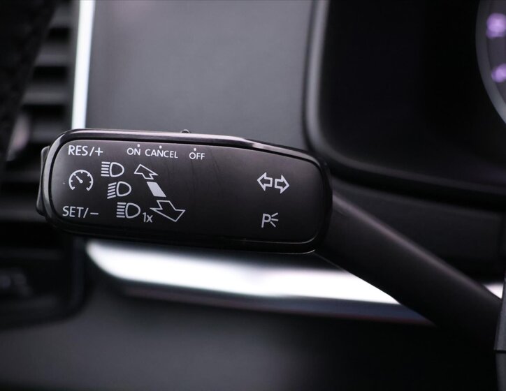 Škoda Karoq SUV / Terénní 2,0 l 85 kw