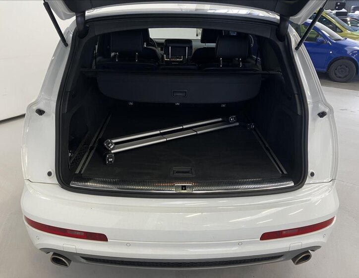 Audi Q7 SUV 3,0 l 180 kw