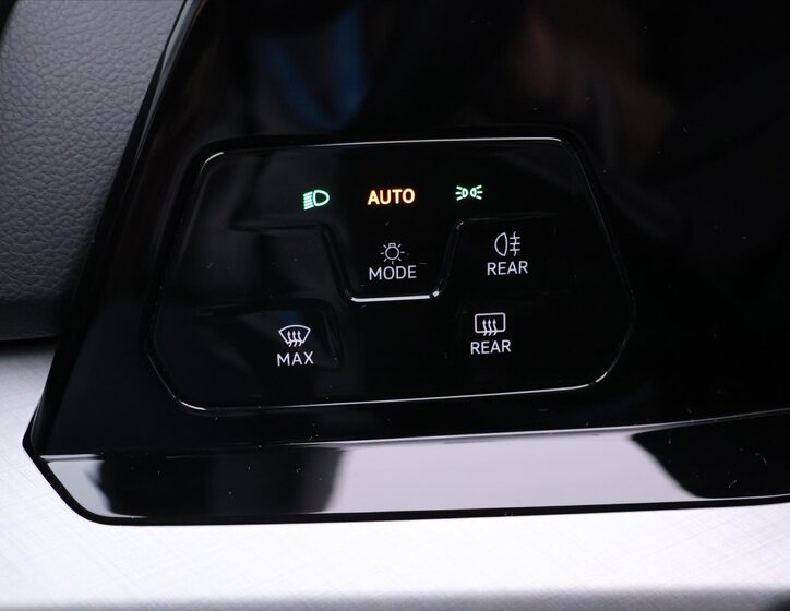 Volkswagen Golf Kombi 1,5 l 96 kw