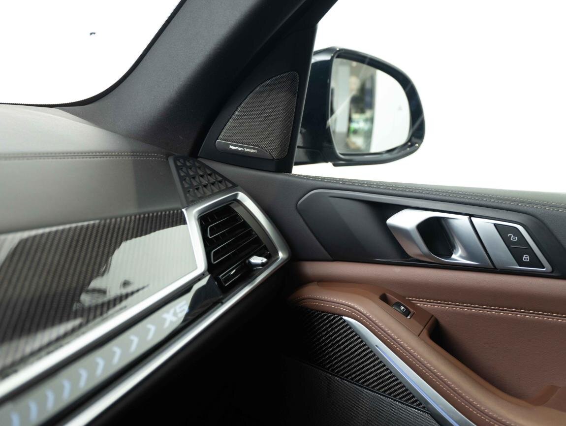 BMW X5 SUV / Terénní 3,0 l 360 kw