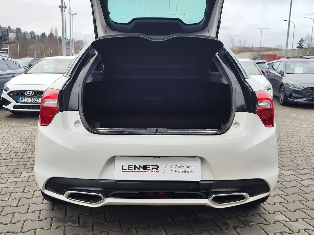 Citroën DS5 Hatchback 2,0 l 120 kw