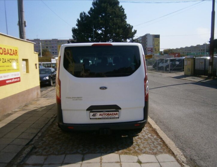 Ford Tourneo Custom Kombi 2,2 l 92 kw