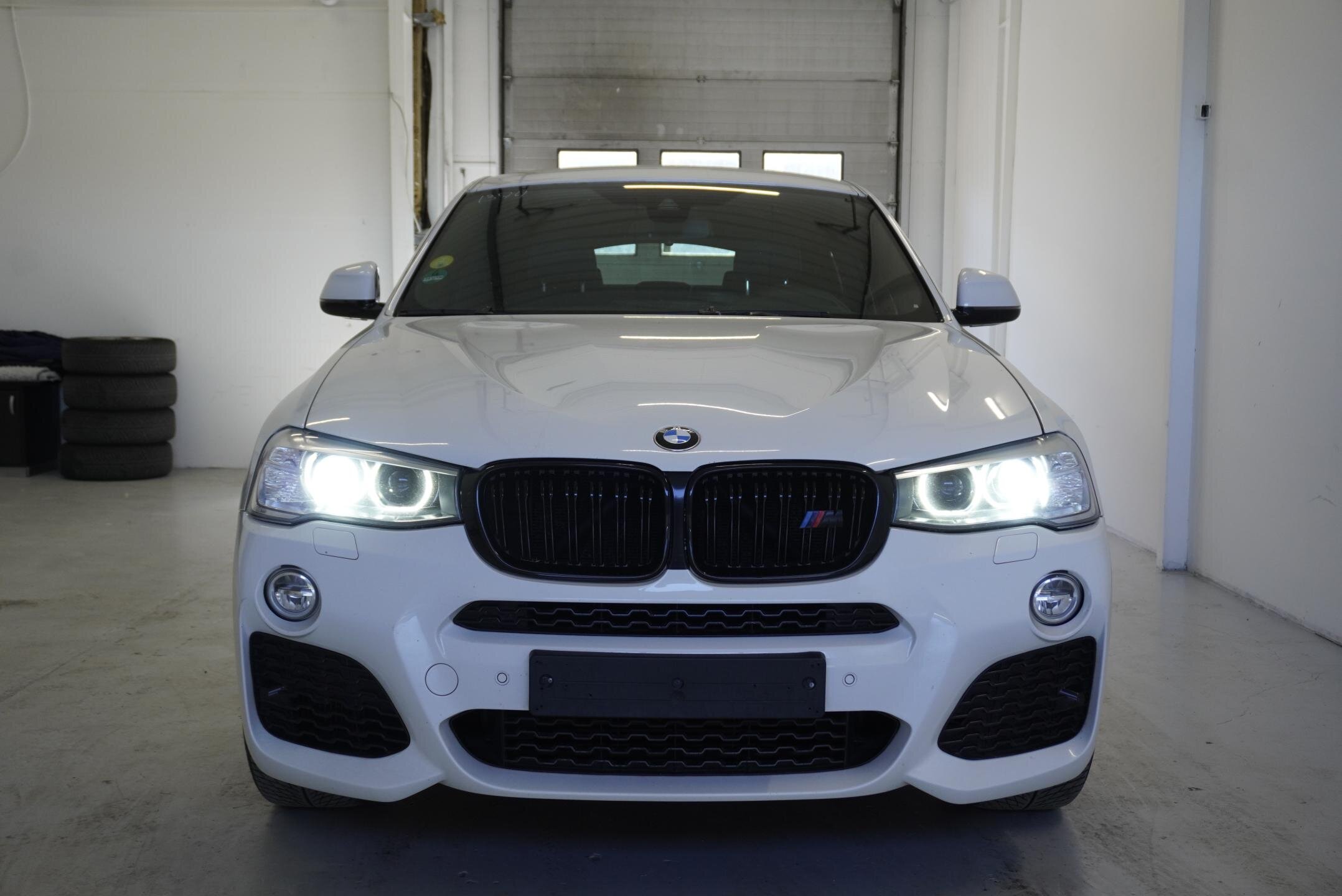 BMW X4 SUV / Terénní 3,0 l 230 kw