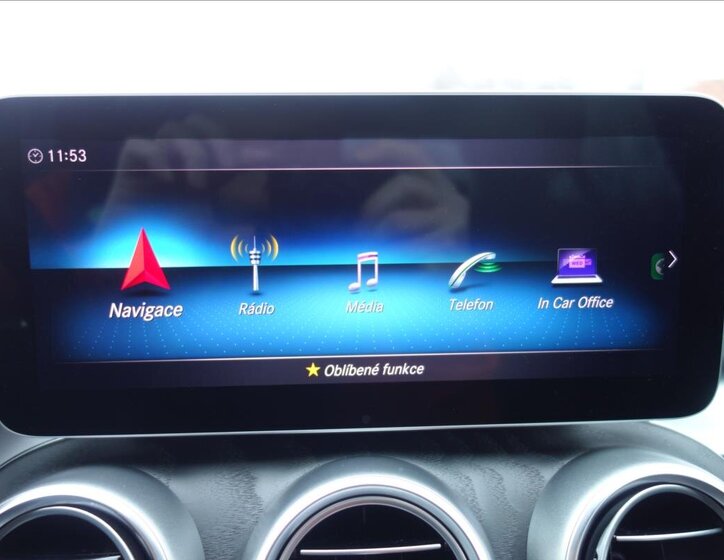 Mercedes-Benz Třídy C Sedan 2,0 l 143 kw