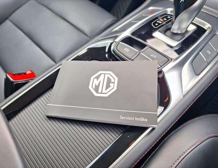 MG HS SUV / Terénní 1,5 l 119 kw