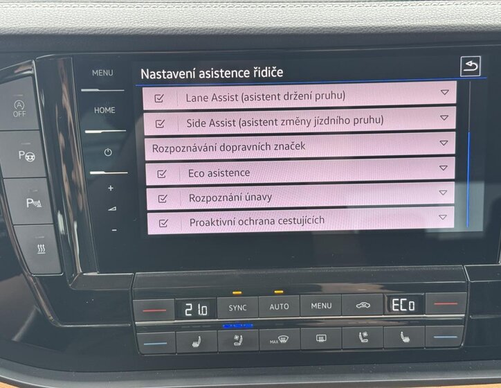 Volkswagen Touareg SUV / Terénní 3,0 l 170 kw