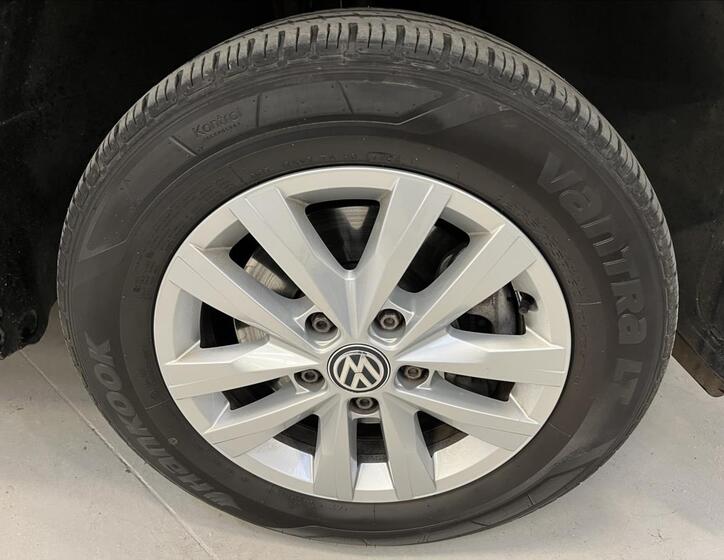 Volkswagen Caravelle 25