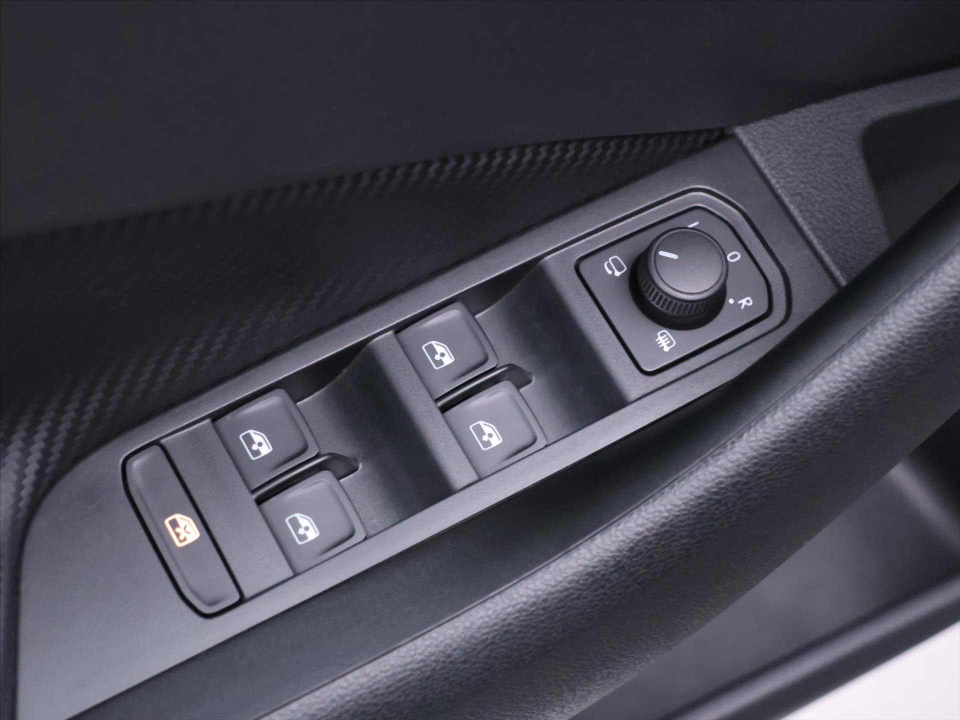 Škoda Kamiq SUV / Terénní 1,5 l 110 kw