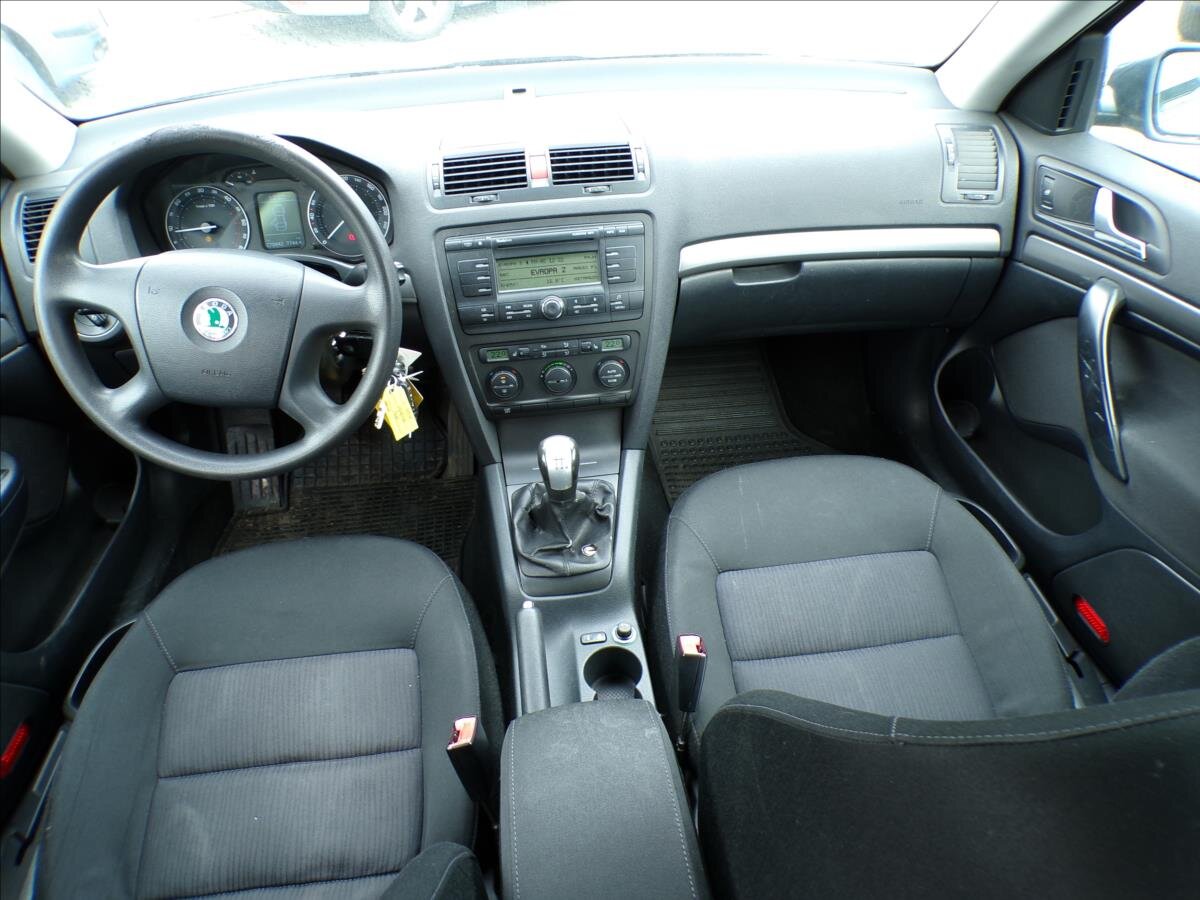 Škoda Octavia Kombi 2,0 l 103 kw