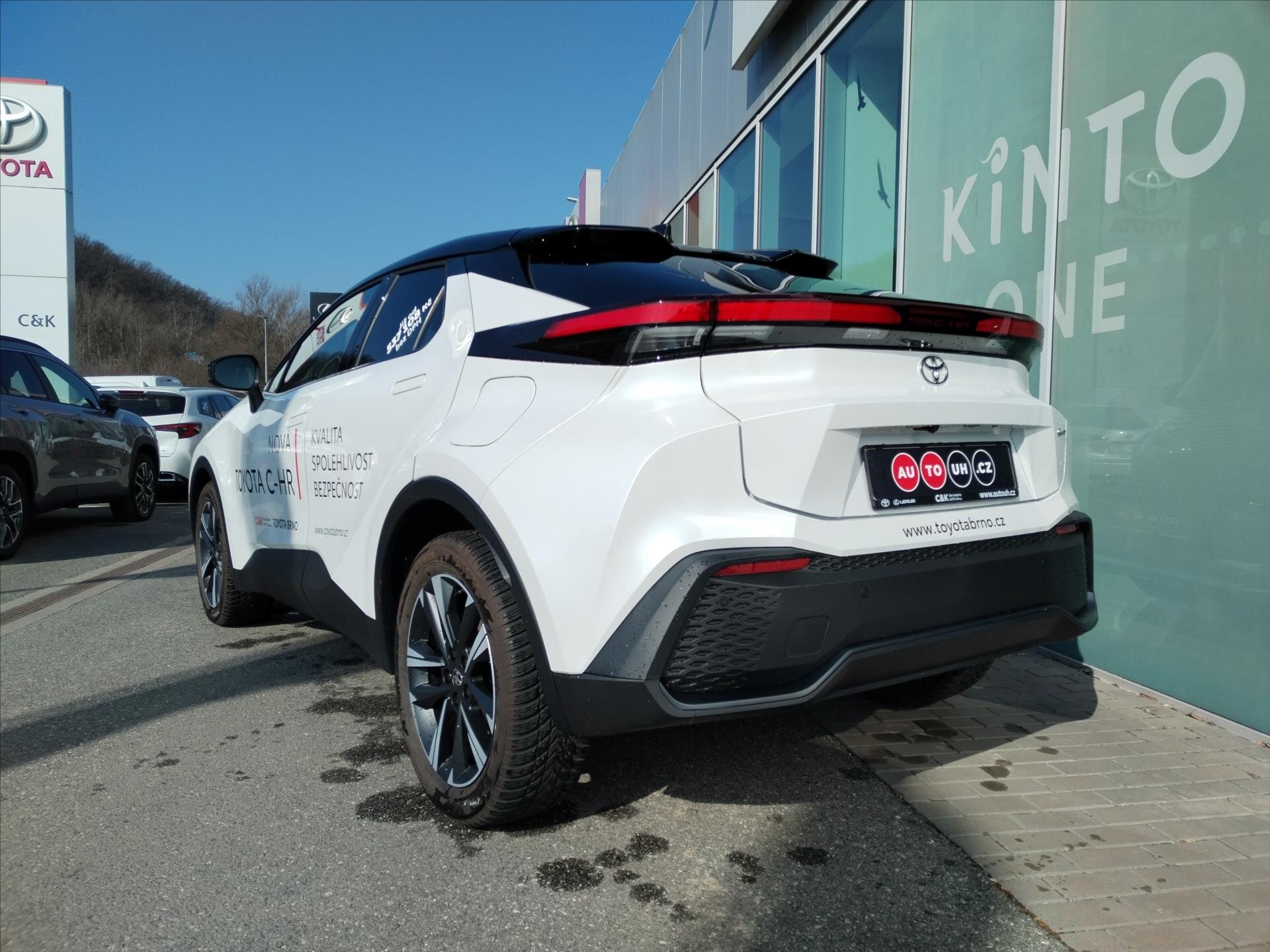 Toyota C-HR CUV / Crossover 0,0 103 kw