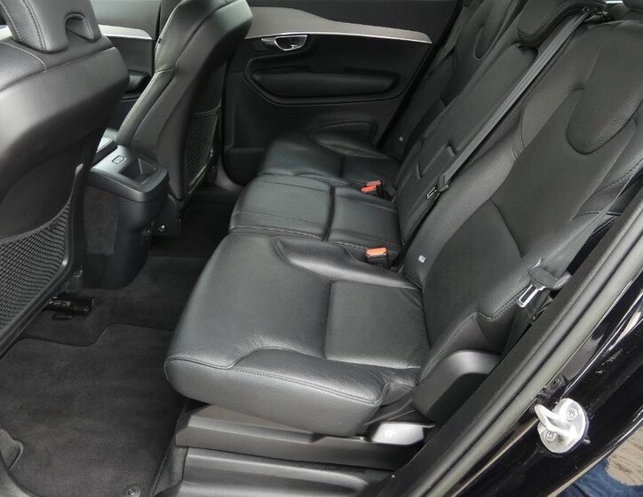 Volvo XC90 SUV / Terénní 2,0 l 173 kw