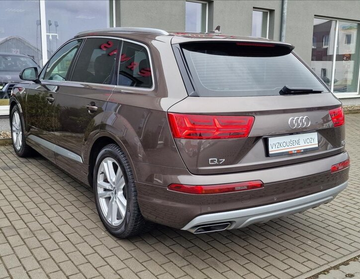 Audi Q7 SUV / Terénní 3,0 l 210 kw