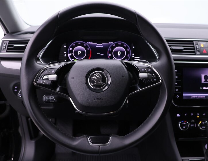 Škoda Superb Liftback 2,0 l 140 kw