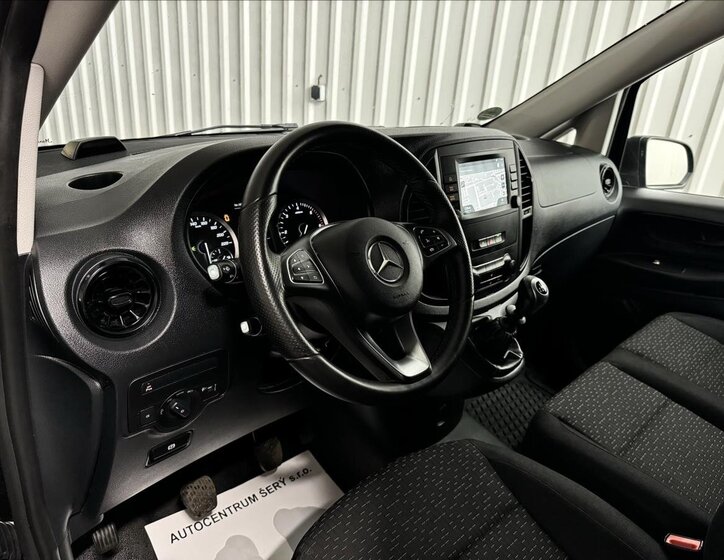 Mercedes-Benz Vito 15