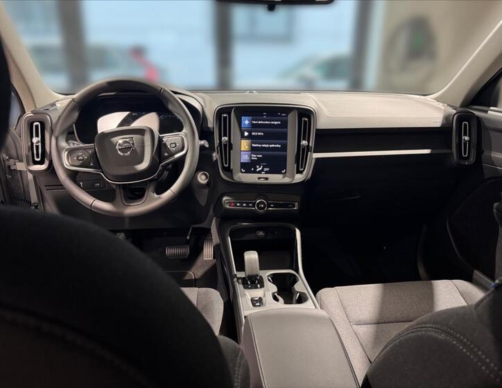 Volvo XC40 10