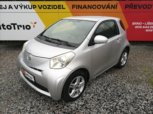 Toyota iQ Kupé 998,0 50 kw