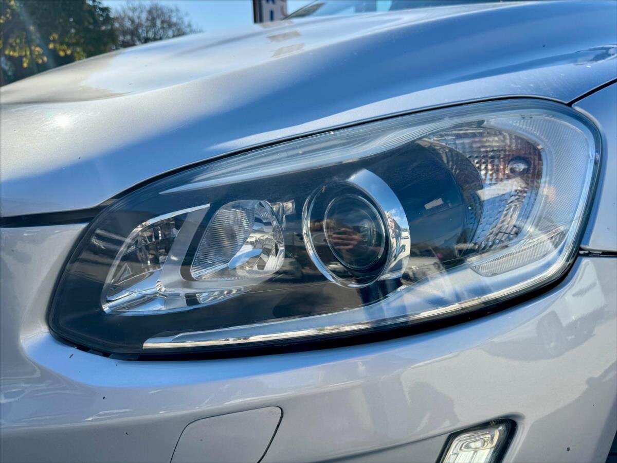 Volvo XC60 SUV / Terénní 2,4 l 133 kw