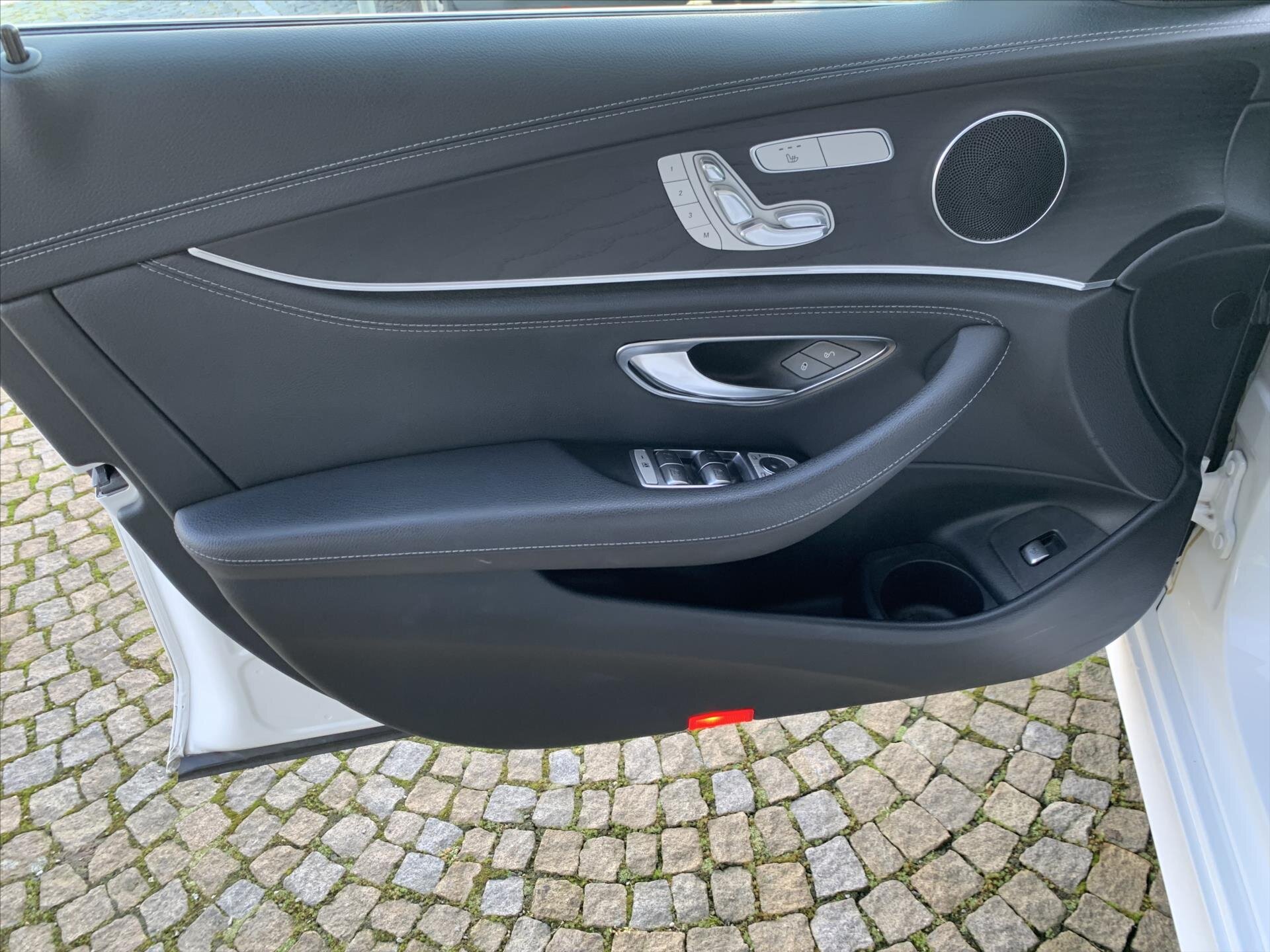 Mercedes-Benz Třídy E Kombi 2,0 l 143 kw