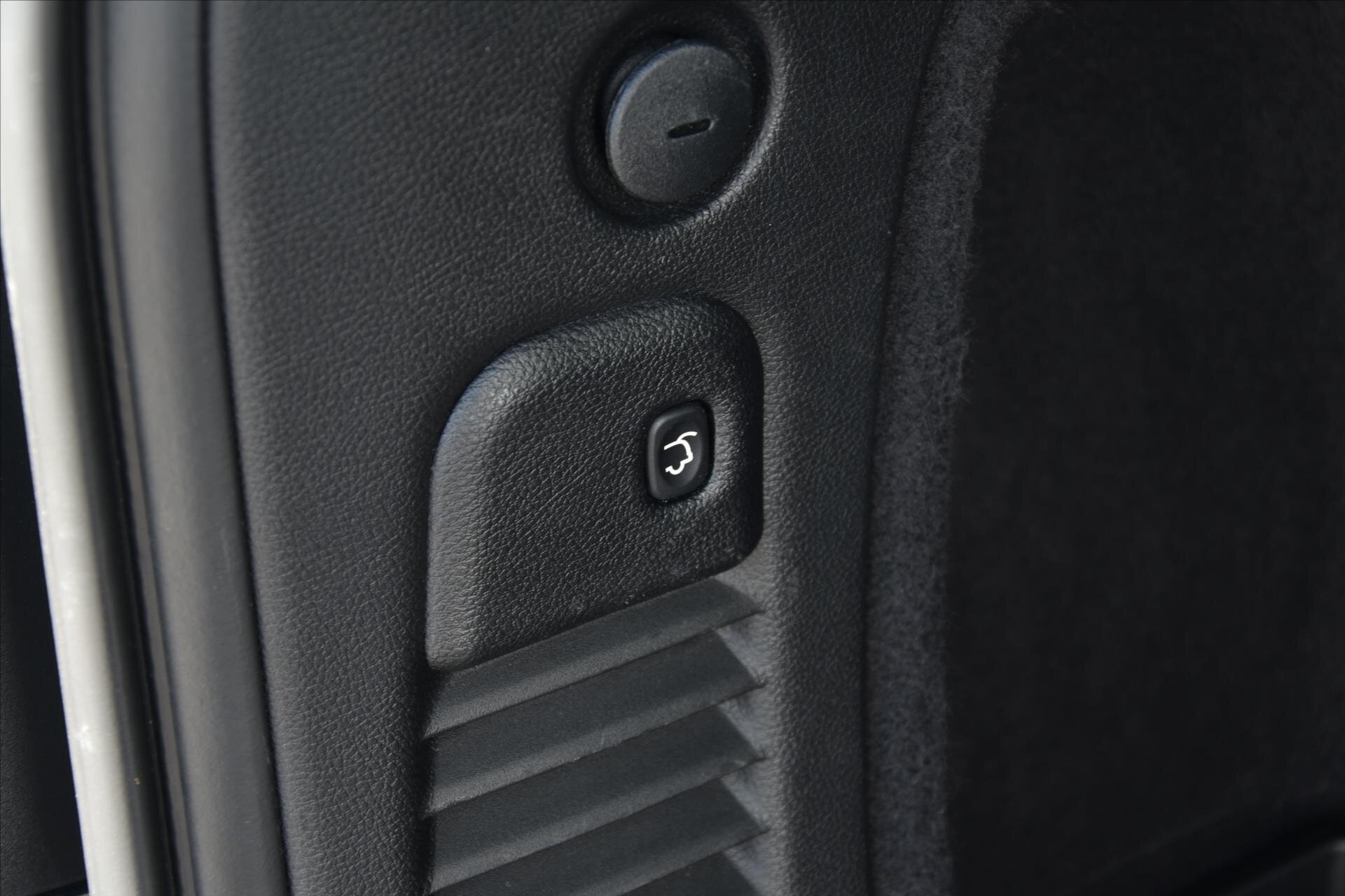 Dodge Durango SUV / Terénní 5,7 l 268 kw