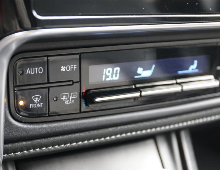 Toyota Auris Kombi 1,6 l 97 kw