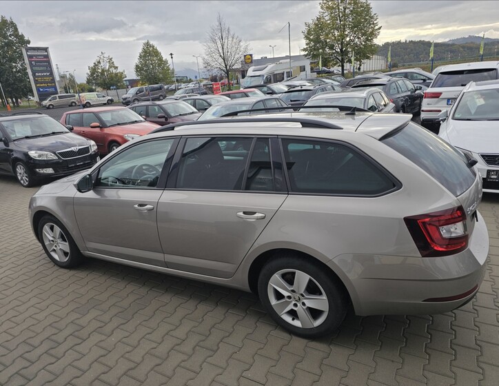 Škoda Octavia 9