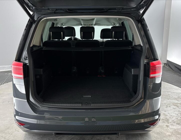 Volkswagen Touran MPV 1,5 l 110 kw