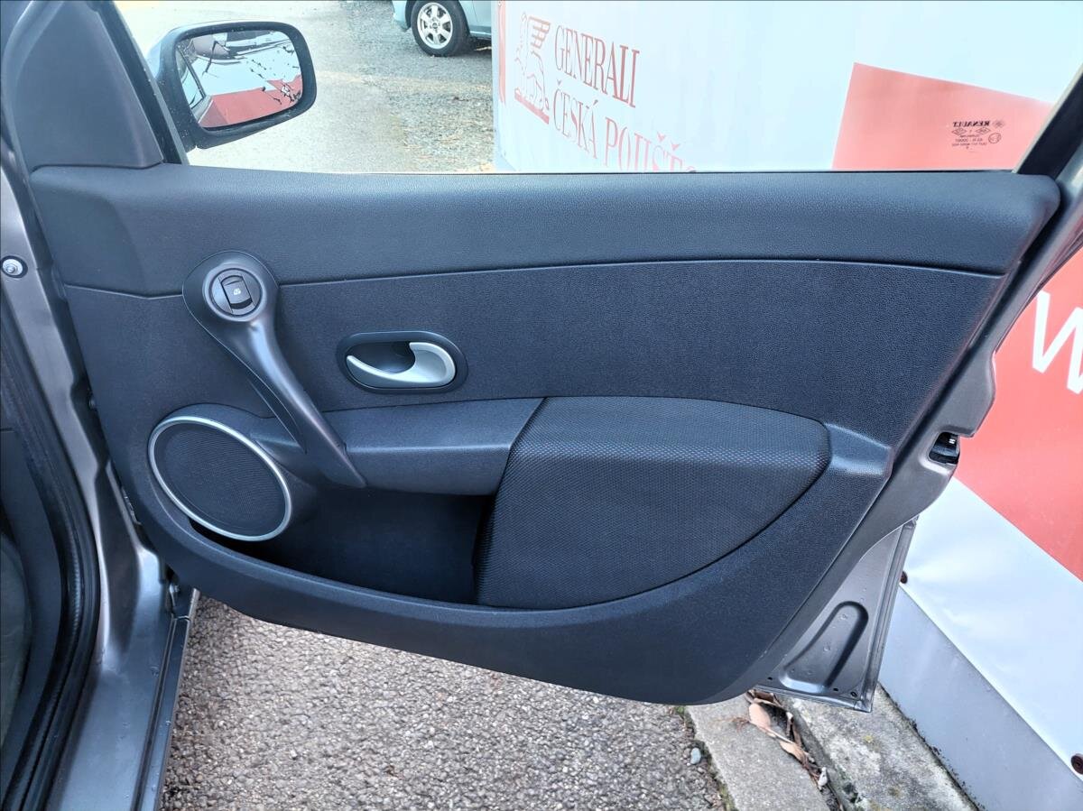 Renault Clio Kombi 1,1 l 74 kw