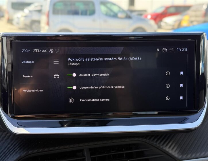 Peugeot 208 Hatchback 1,2 l 74 kw