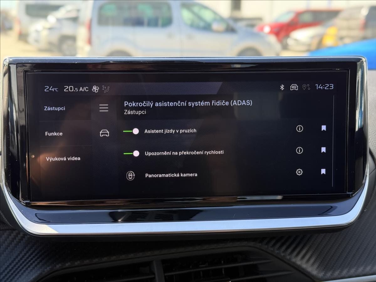 Peugeot 208 Hatchback 1,2 l 74 kw