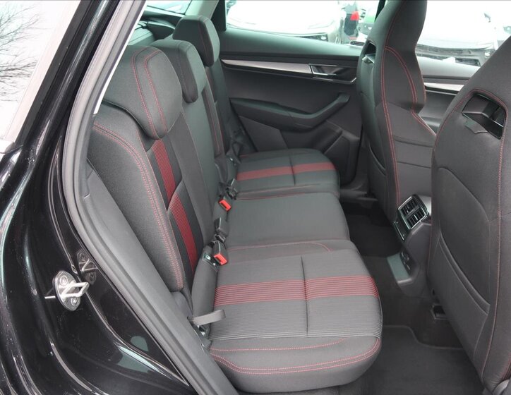 Škoda Karoq SUV / Terénní 1,6 l 85 kw