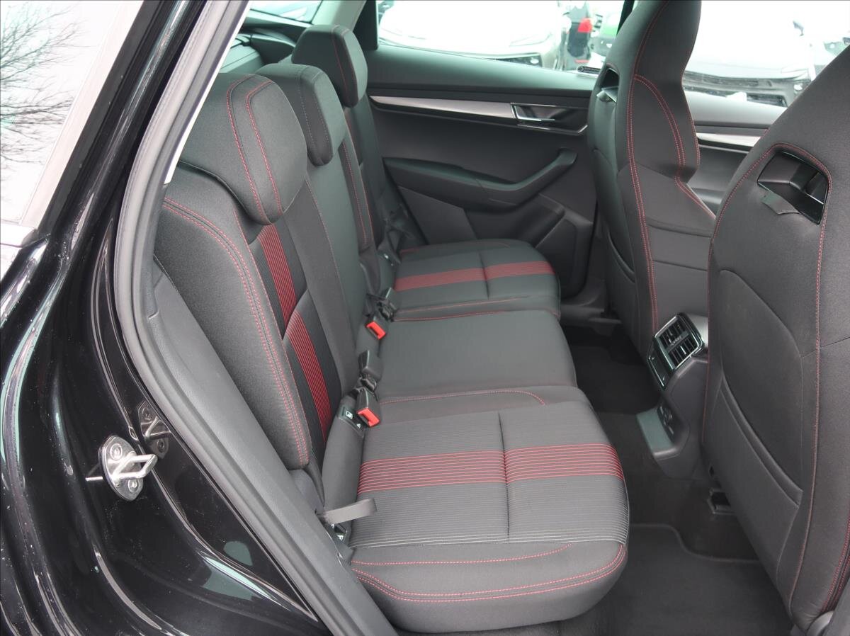 Škoda Karoq SUV / Terénní 1,6 l 85 kw