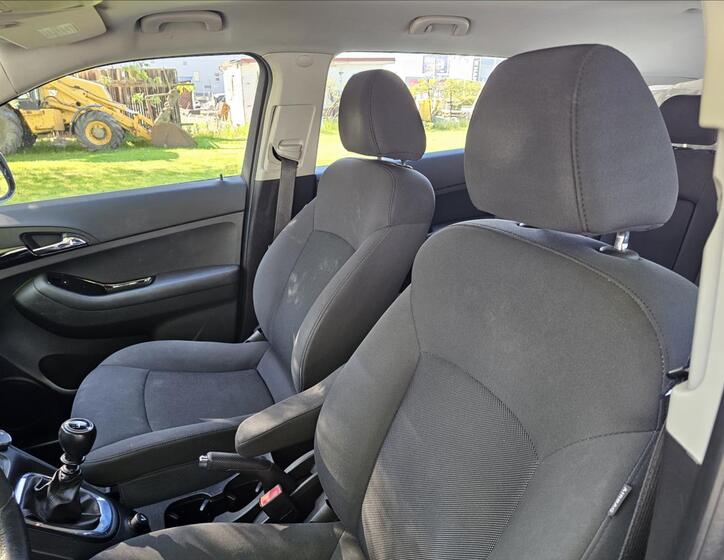 Chevrolet Orlando 10