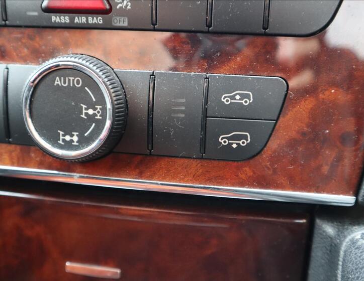 Mercedes-Benz Třídy M 18