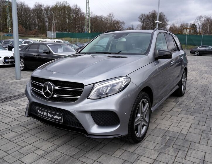 Mercedes-Benz GLE SUV / Terénní 3,0 l 190 kw