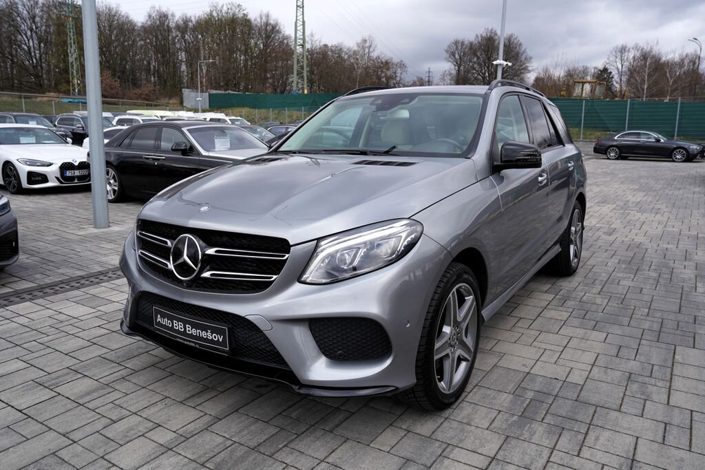 Mercedes-Benz GLE SUV / Terénní 3,0 l 190 kw