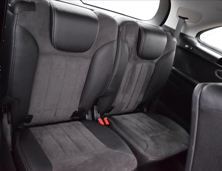 Mercedes-Benz Třídy R Kombi 3,0 l 140 kw