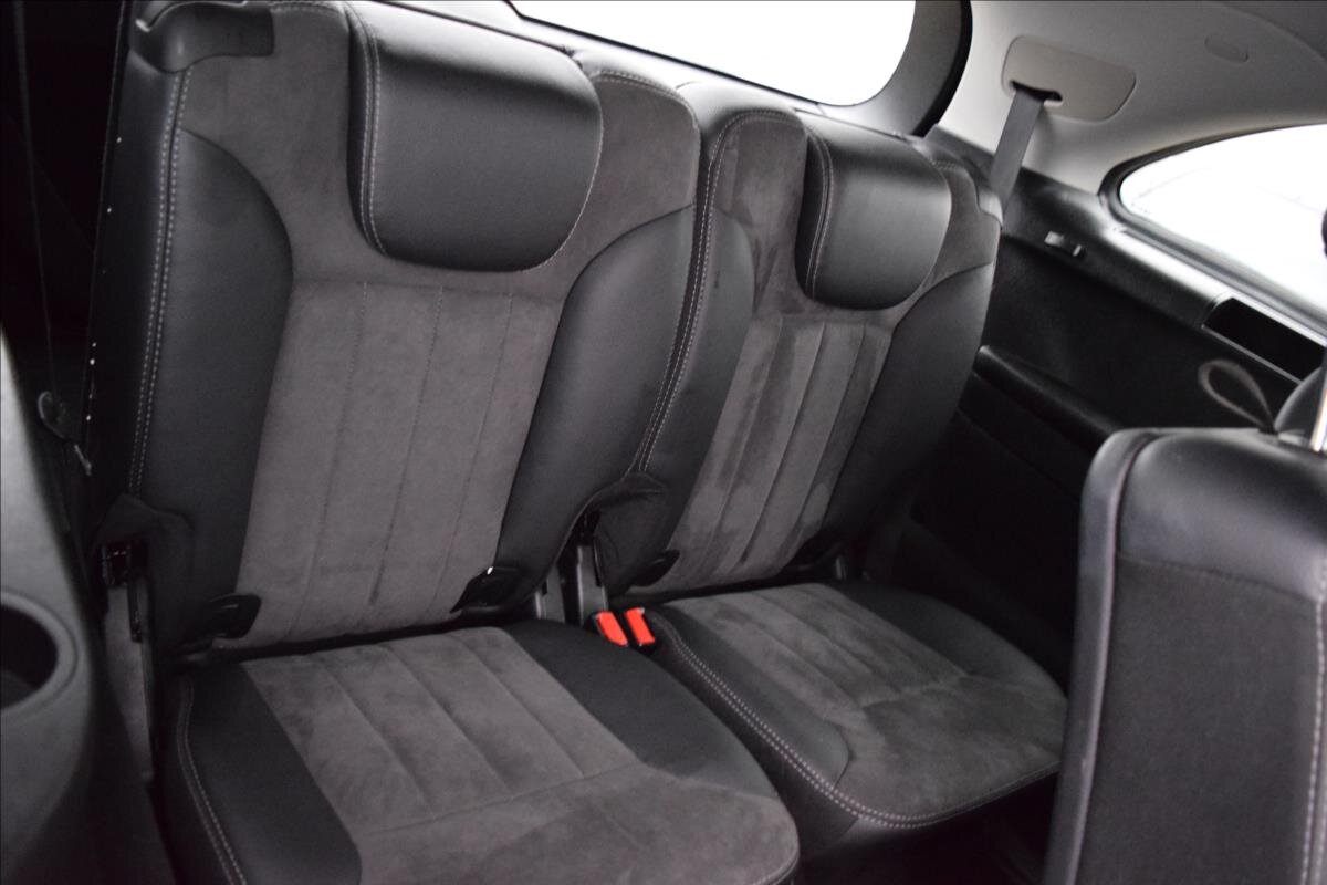 Mercedes-Benz Třídy R Kombi 3,0 l 140 kw