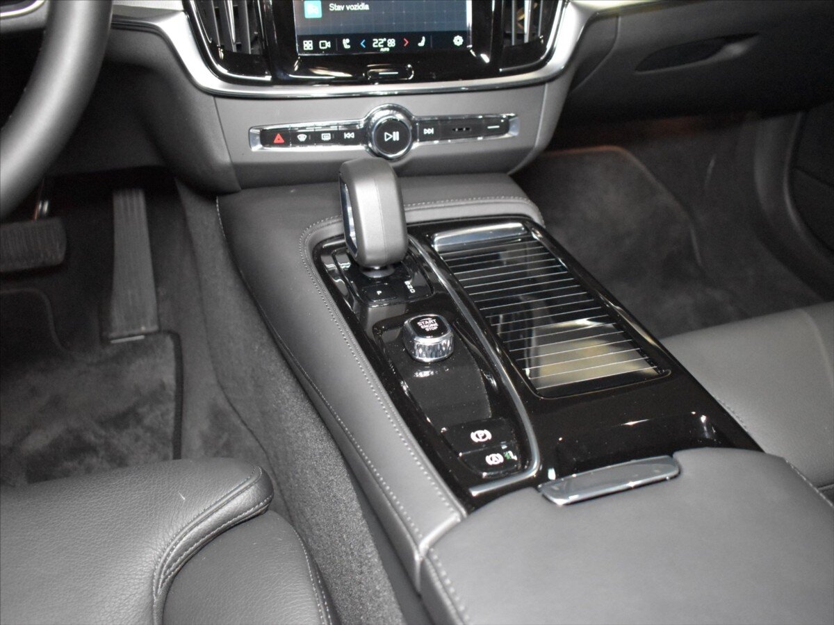 Volvo S90 Sedan 2,0 l 335 kw