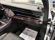 Audi SQ7 SUV / Terénní 4,0 l 373 kw