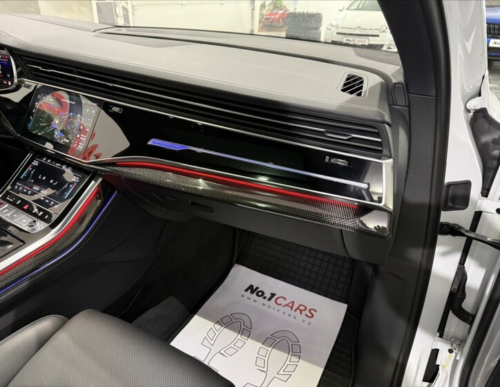 Audi SQ7 SUV / Terénní 4,0 l 373 kw
