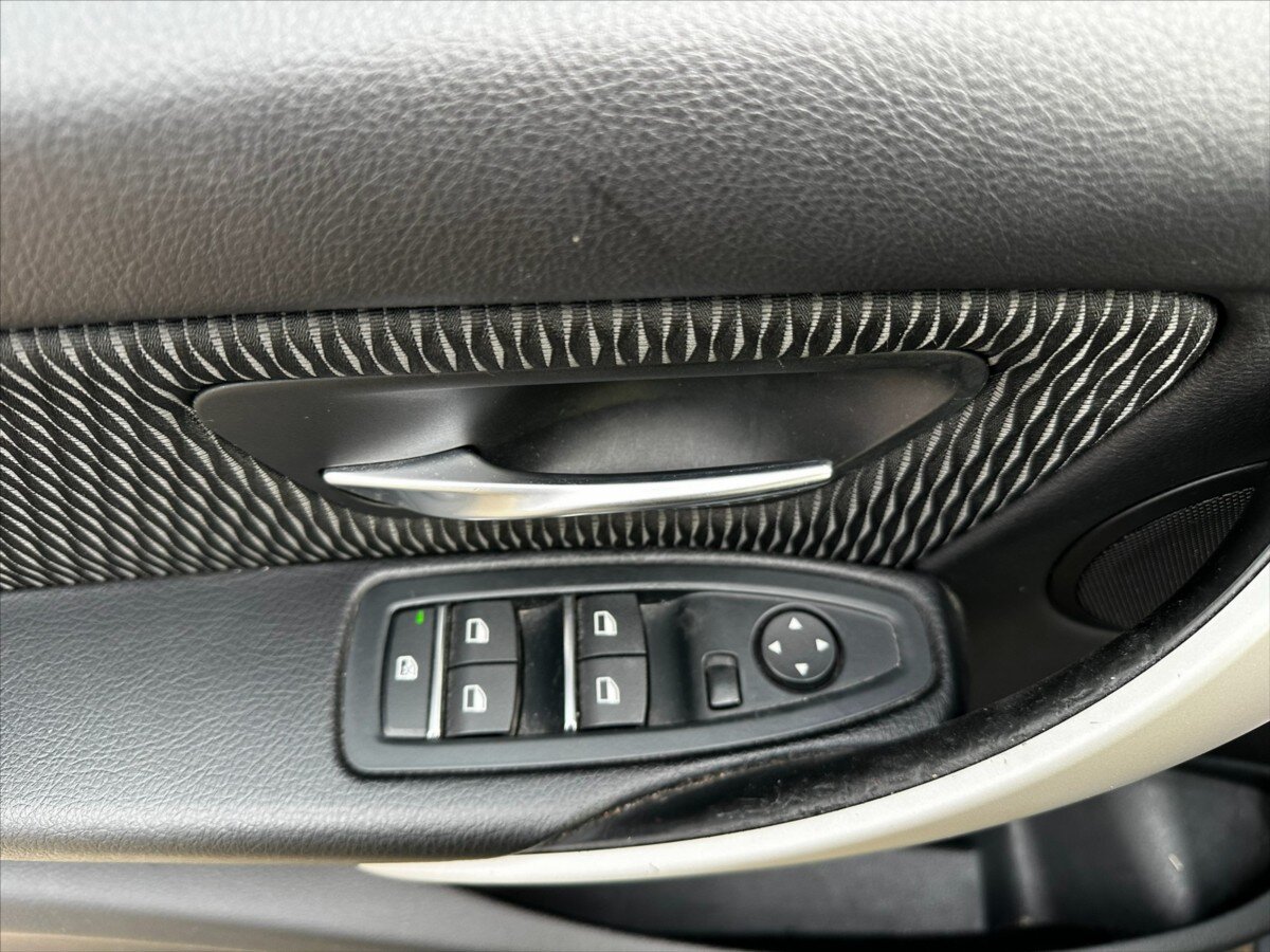 BMW Řada 3 Kombi 2,0 l 120 kw