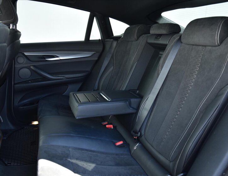 BMW X6 SUV / Terénní 3,0 l 190 kw
