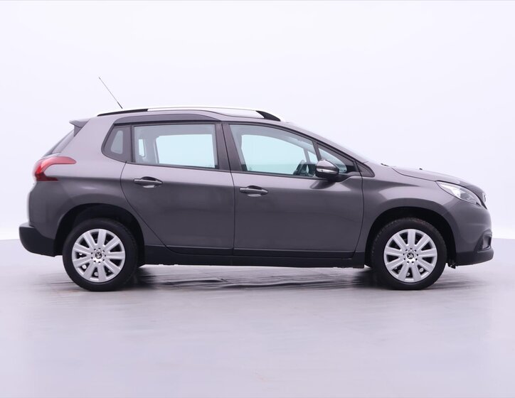 Peugeot 2008 8