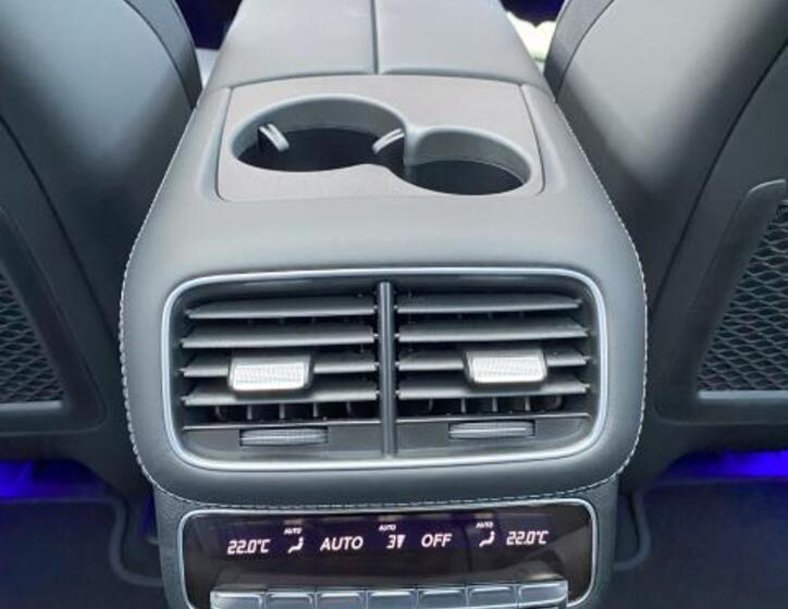 Mercedes-Benz GLS 28