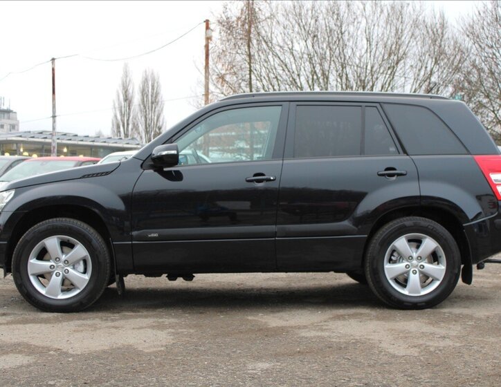 Suzuki Grand Vitara 8