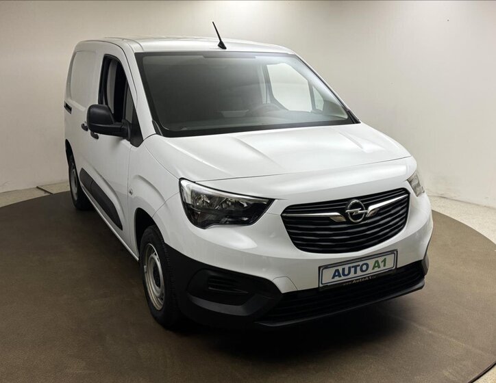 Opel Combo Skříň 1,5 l 75 kw