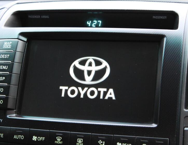 Toyota Land Cruiser 25