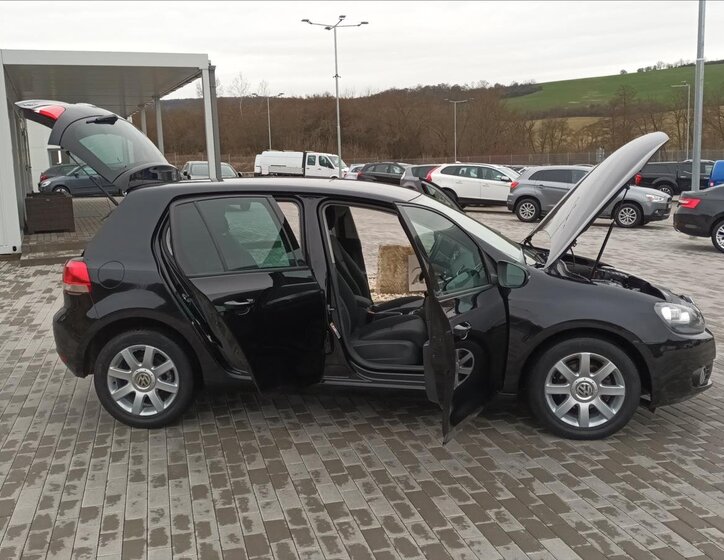 Volkswagen Golf Hatchback 1,2 l 77 kw