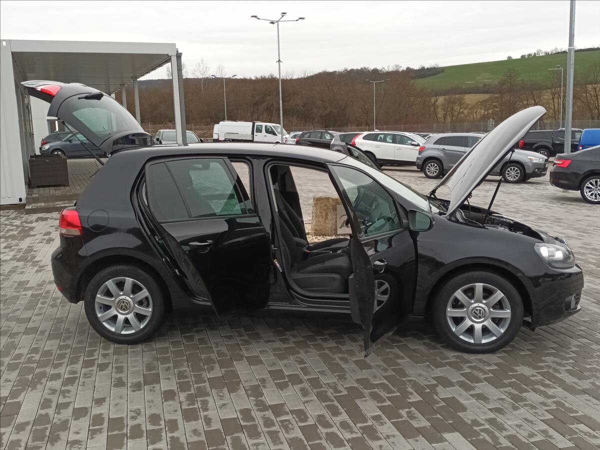 Volkswagen Golf Hatchback 1,2 l 77 kw