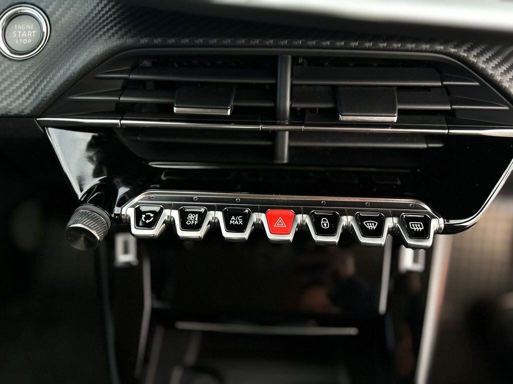 Peugeot 2008 SUV 1,2 l 74 kw